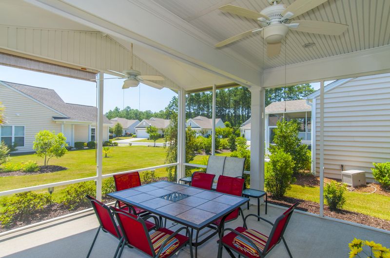 102 Billowing Sails St, Summerville, SC 29483