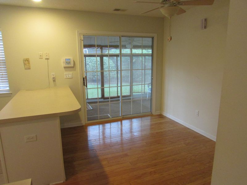 8013 Shadow Oak Dr, North Charleston, SC 29406