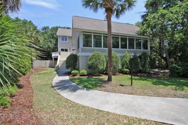 30 W Beachwood, Isle Of Palms, SC 29451