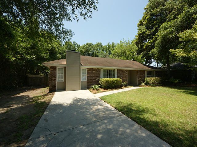 1229 Sea Aire Dr, Charleston, SC 29412