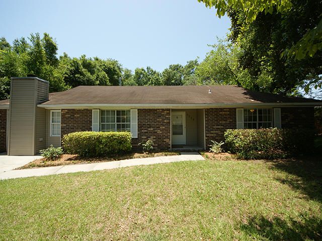 1229 Sea Aire Dr, Charleston, SC 29412