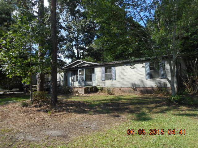 106 Grapevine Rd, Summerville, SC 29483