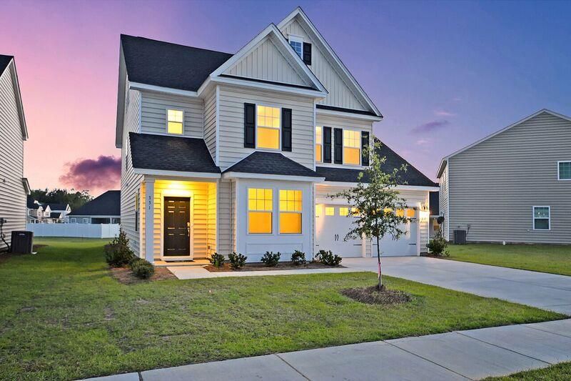 331 Bracken Fern Dr, Moncks Corner, SC 29461