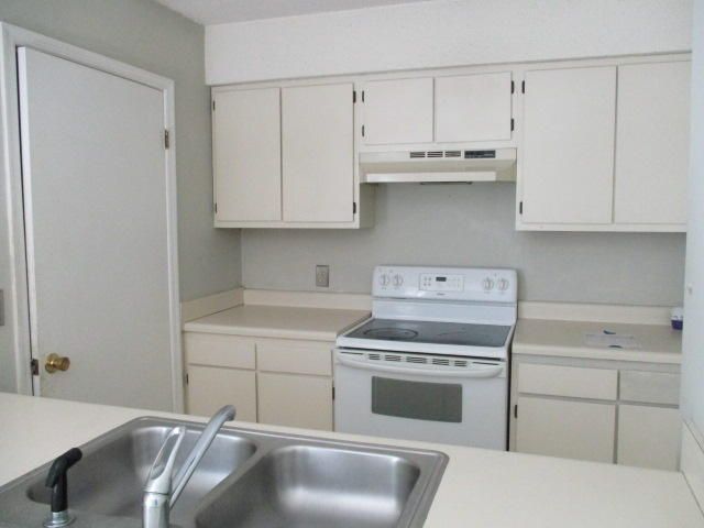1714 Deer Path Dr, Mount Pleasant, SC 29464