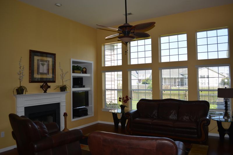 1418 Kinglet Ln, Hanahan, SC 29410