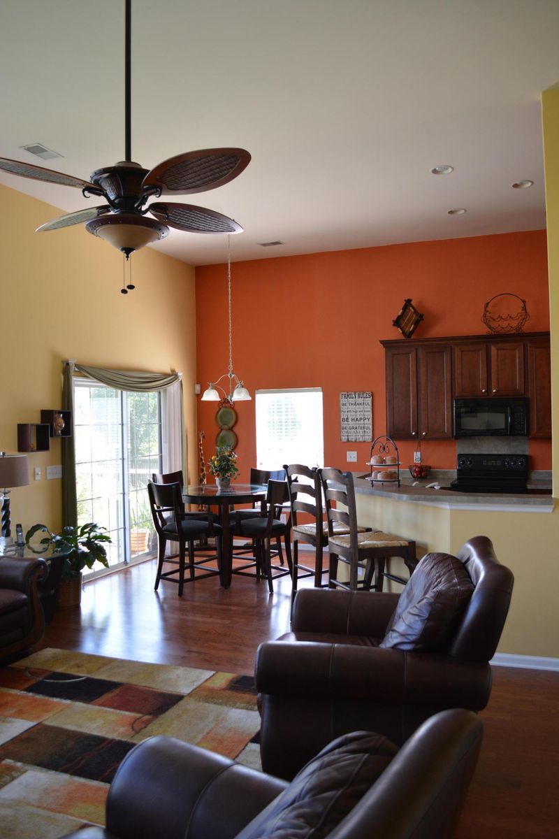 1418 Kinglet Ln, Hanahan, SC 29410