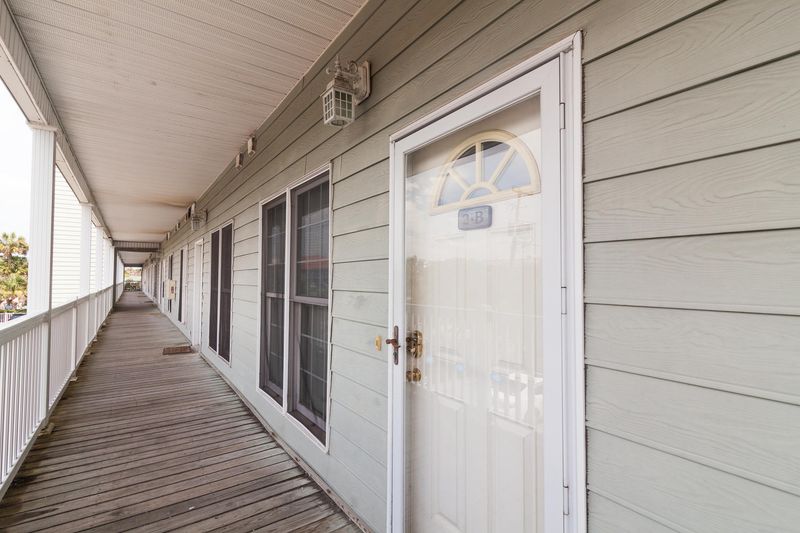 106 W Arctic Ave #2b, Folly Beach, SC 29439