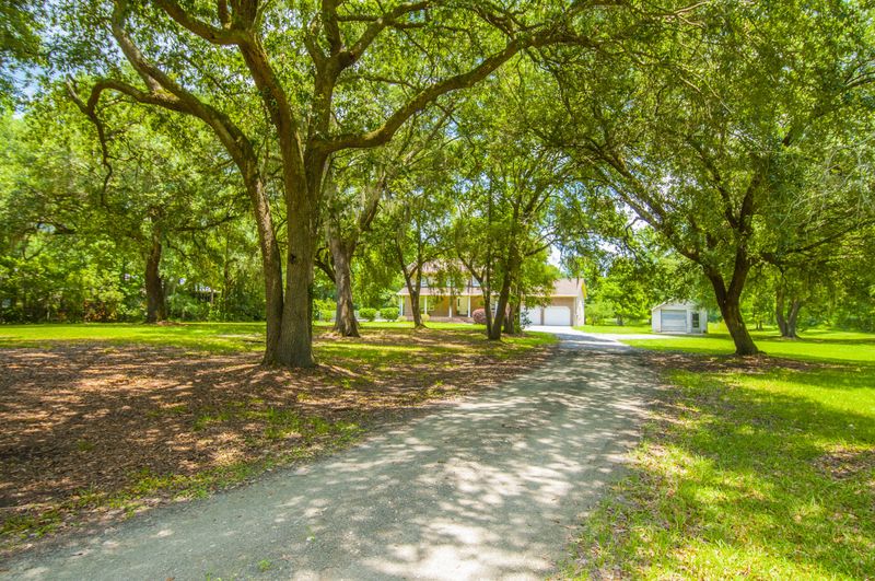 5626 Salters Hill Rd, Ravenel, SC 29470