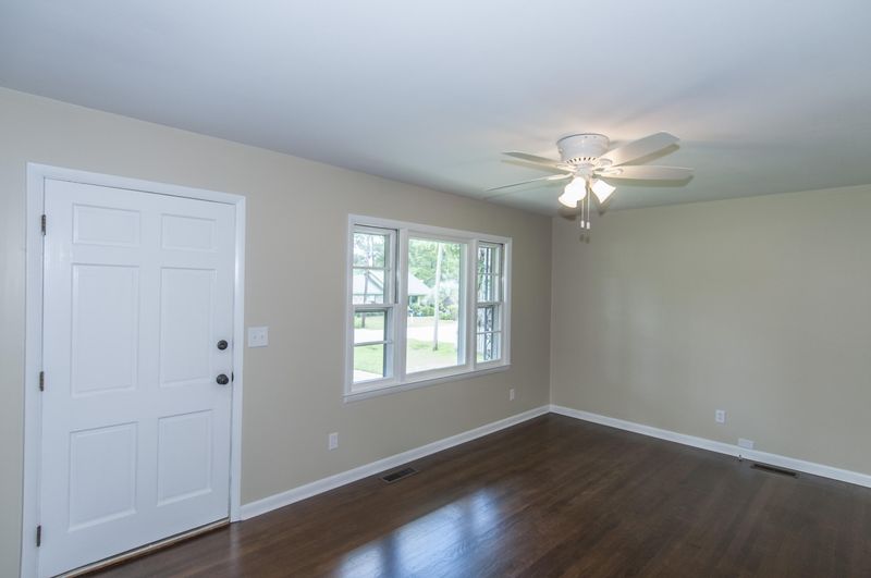158 Giles Dr, Goose Creek, SC 29445
