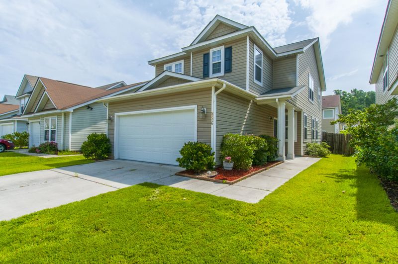 8826 Kellum Dr, North Charleston, SC 29420