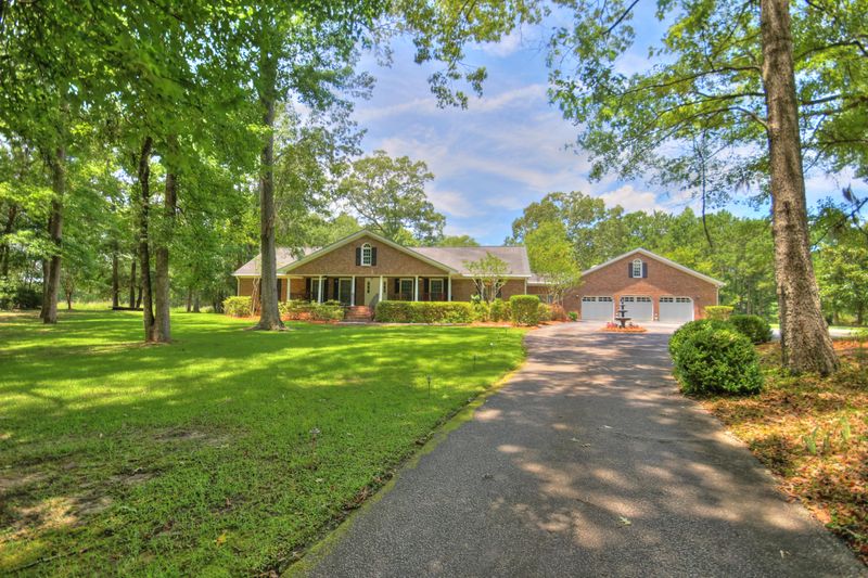 1895 Hialeah Ct, Charleston, SC 29414