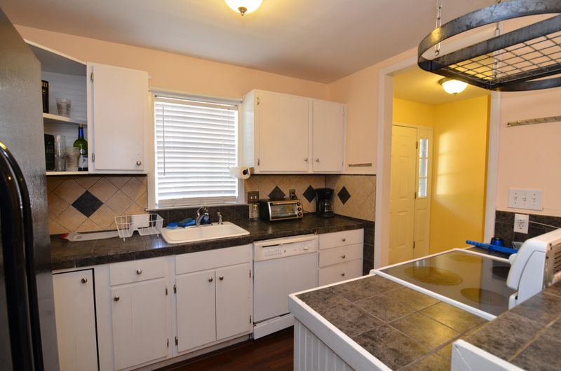 402 Carriage Ln, Mount Pleasant, SC 29464