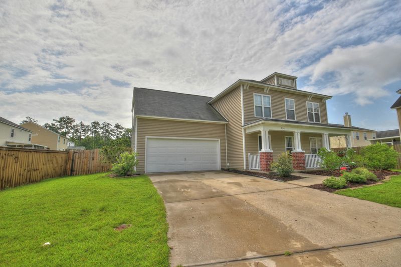 438 Green Park Ln, Goose Creek, SC 29445