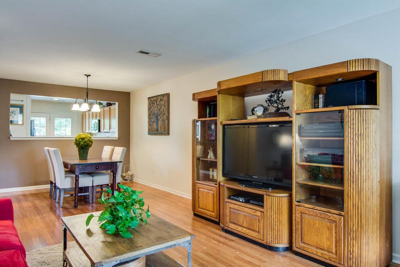 125 Darcy Ave, Goose Creek, SC 29445