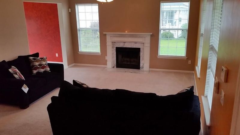 1454 Coopers Hawk Dr, Hanahan, SC 29410