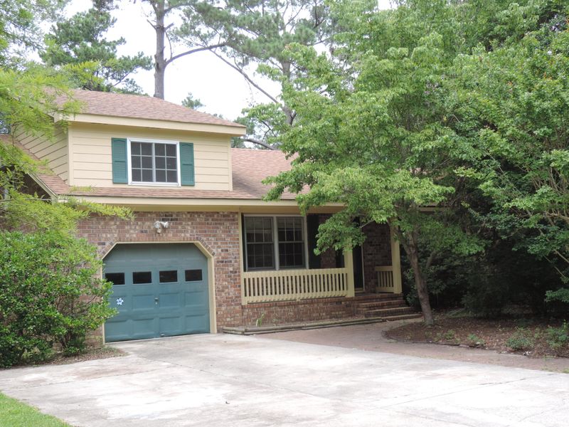 102 New Ct, Summerville, SC 29483