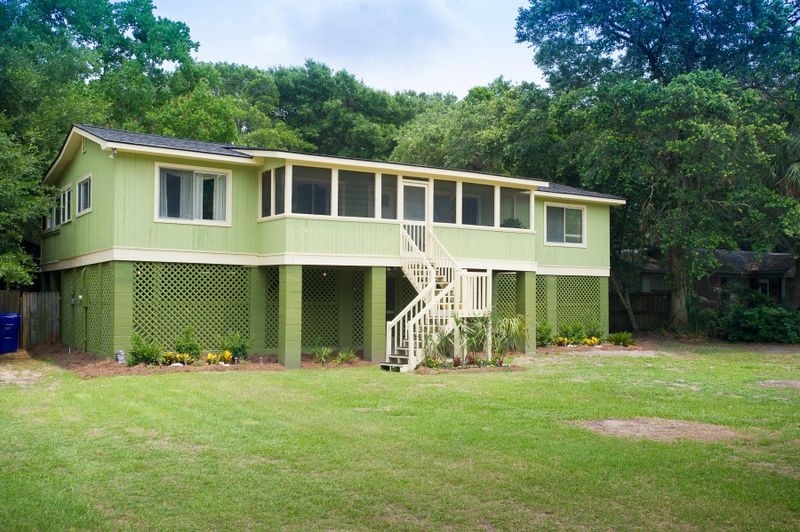 30 26th Ave, Isle Of Palms, SC 29451