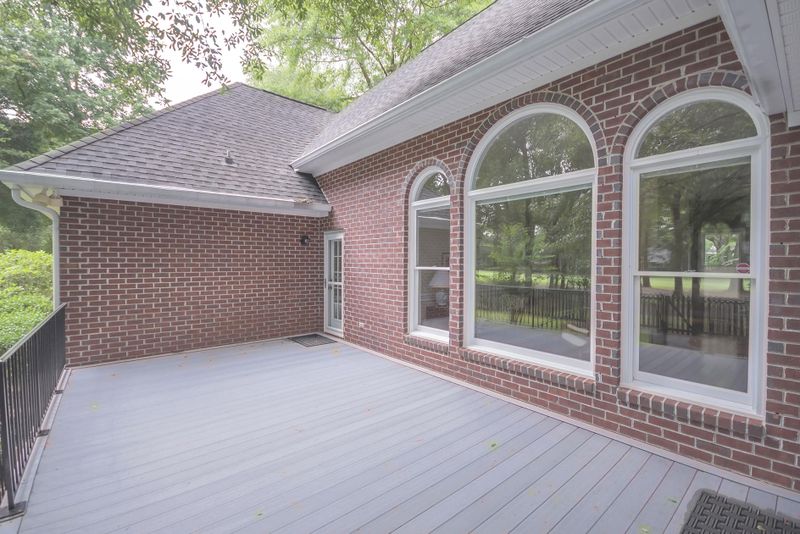 4782 Marshwood Dr, Hollywood, SC 29449