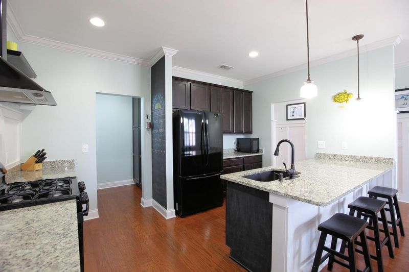 4933 W Liberty Park Cir, North Charleston, SC 29405
