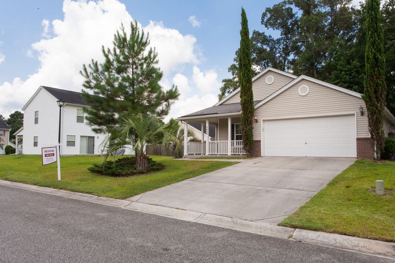 7940 Long Shadow Ln, North Charleston, SC 29406