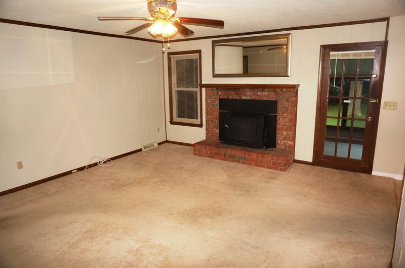 626 Pelzer Dr, Mount Pleasant, SC 29464