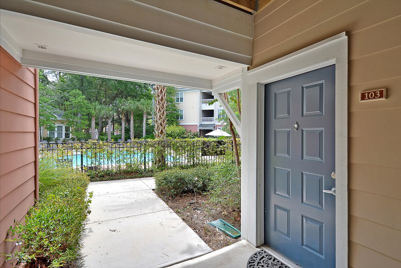 500 Bucksley Ln #103, Daniel Island, SC 29492