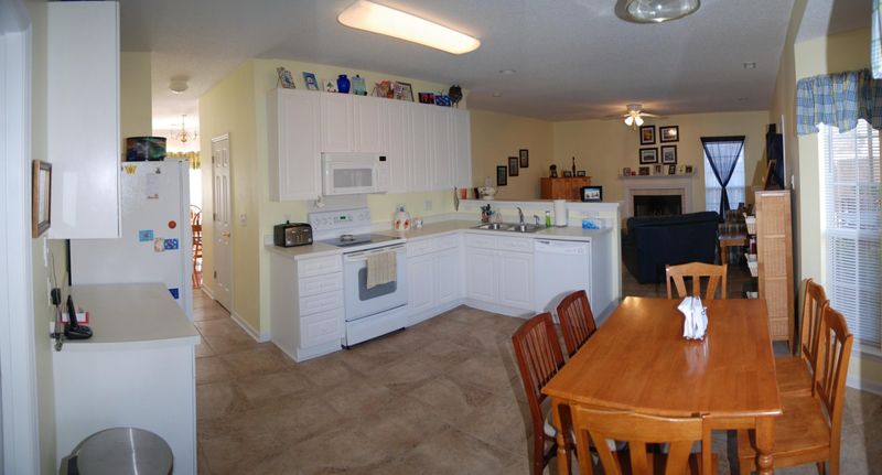 5421 Langston Park Dr, North Charleston, SC 29420