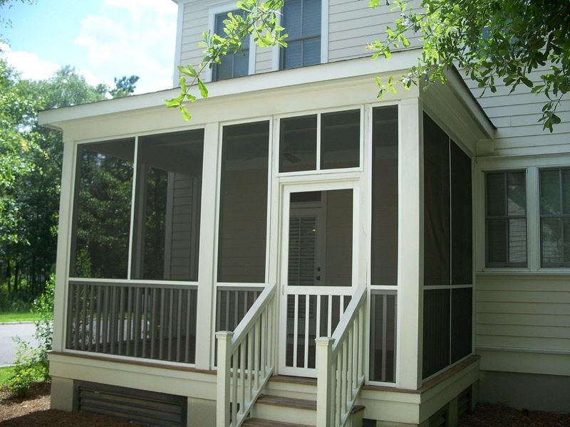 100 N Commodore Way, Summerville, SC 29483