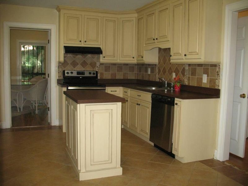 32 Oak Forest Dr, Charleston, SC 29407