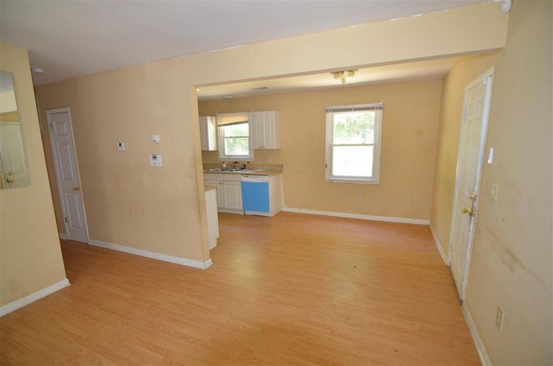2634 Lilac Ave, North Charleston, SC 29405