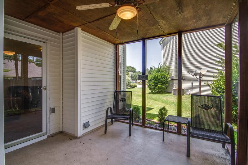 223 Evesham Dr, Summerville, SC 29485