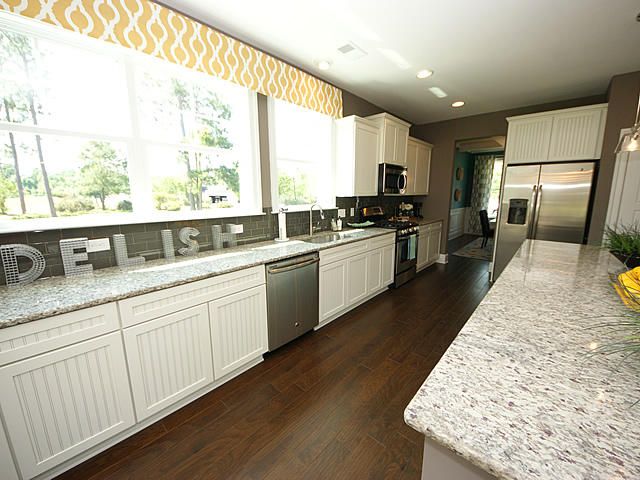 435 Rivers Row Dr, Moncks Corner, SC 29461