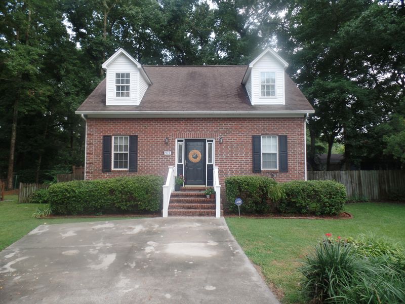 974 Stono River Dr, Charleston, SC 29412