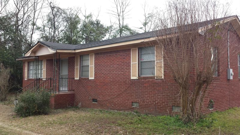 378 Plowground Rd, Cross, SC 29436