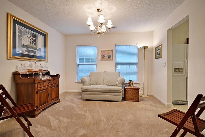 5084 Thornton Dr, Summerville, SC 29485