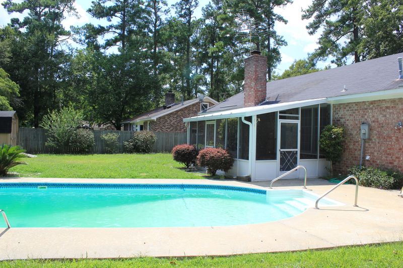 113 Garbon Dr, Summerville, SC 29485