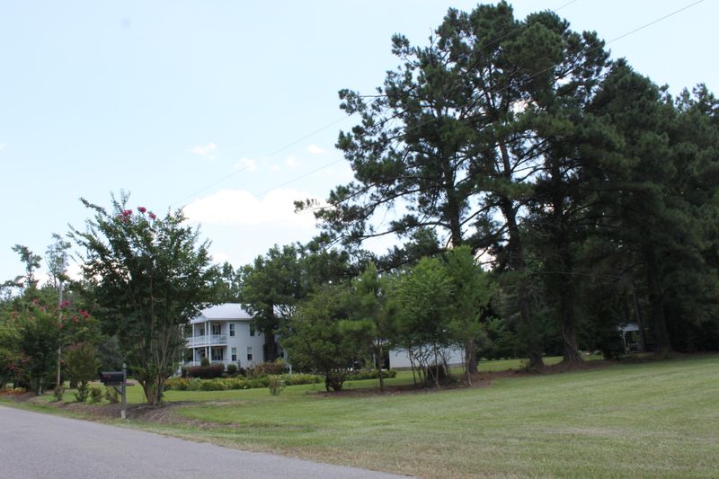 141 Rice Rd, Ridgeville, SC 29472