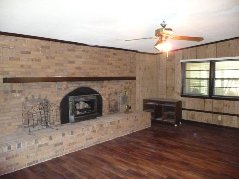 12 Newark Ave, Goose Creek, SC 29445