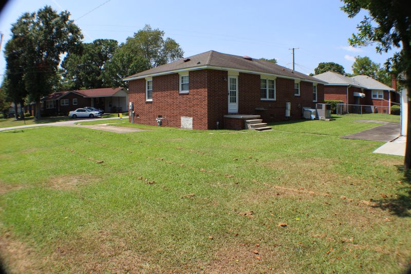 2747 Martha Dr, North Charleston, SC 29405