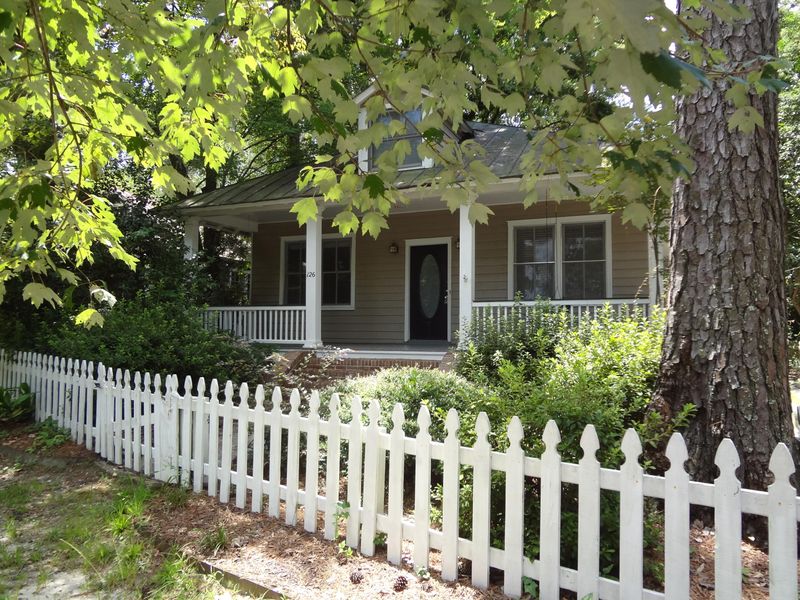 126 W Fifth South St, Summerville, SC 29483