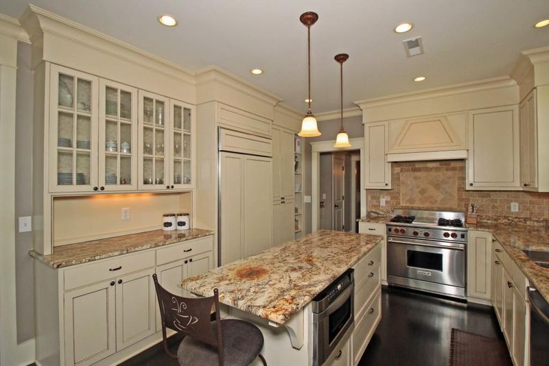 1437 Appling Dr, Mount Pleasant, SC 29464
