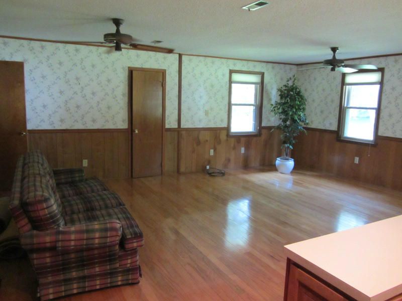 303 Rose Ln, Summerville, SC 29485
