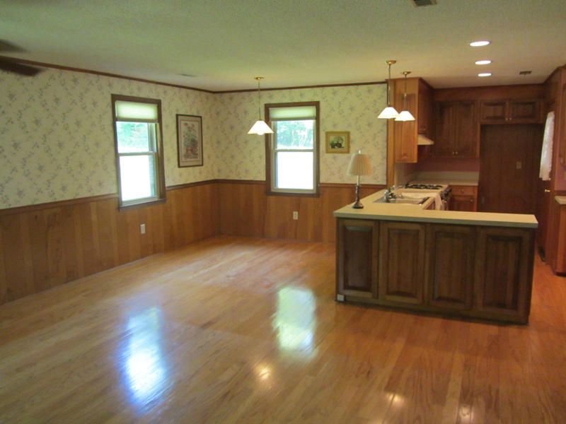 303 Rose Ln, Summerville, SC 29485