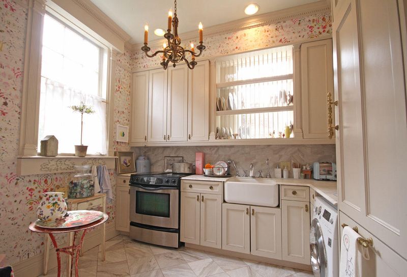 55 Laurens St #E, Charleston, SC 29401