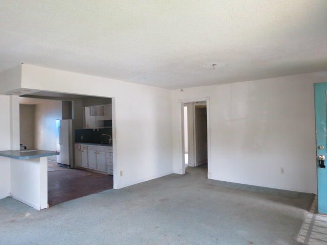 5924 Maple St, Hanahan, SC 29410