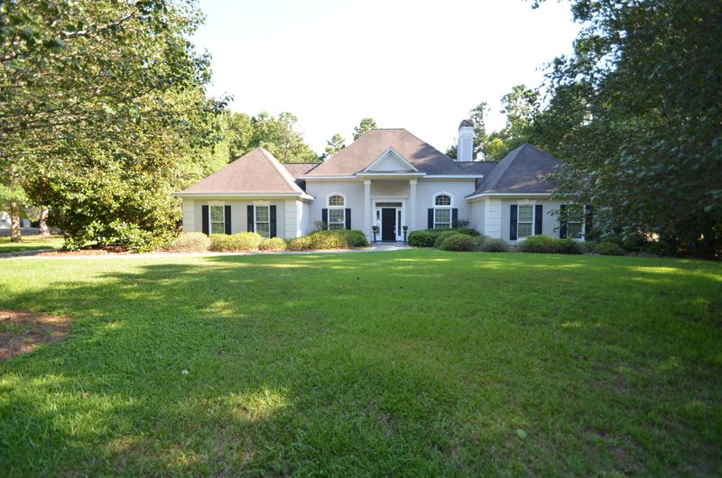 2007 Shoreside Dr, Pinopolis, SC 29469