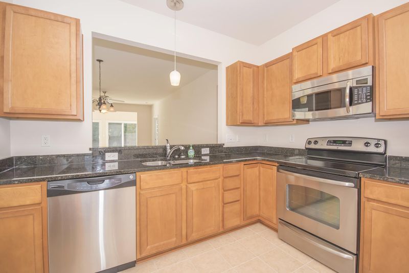 131 Sea Lavender Ln, Summerville, SC 29483