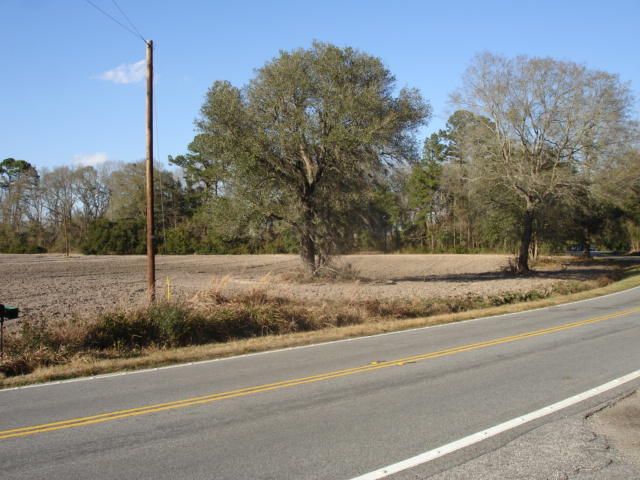 10 Toogoodoo Rd, Meggett, SC 29449
