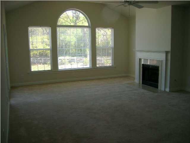 152 Golfview Ln, Summerville, SC 29485