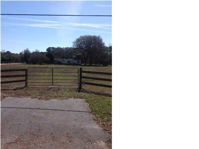 6539 Bears Bluff Rd, Wadmalaw Island, SC 29487